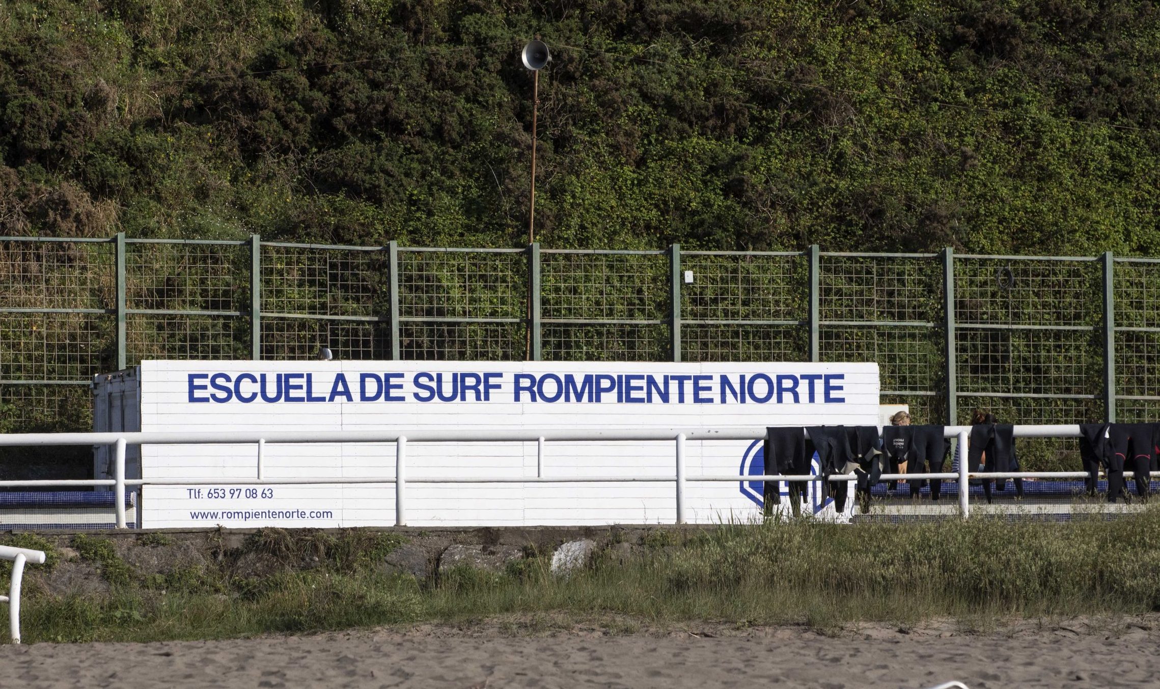 Oficina Escuela de Surf Rompiente Norte Asturias